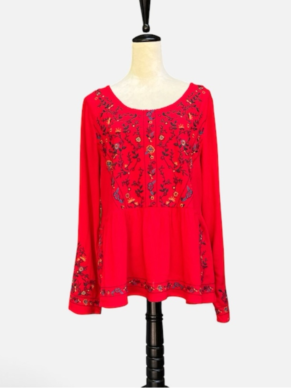 Umgee Boho Embroidered Bell Sleeve Babydoll Blouse in Red Size S NWT